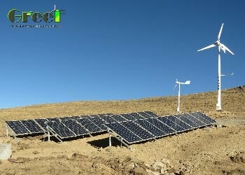 tuabin gió bảng điều khiển năng lượng mặt trời ngoài lưới / lai cho máy phát điện gia đình 5kw 10kw