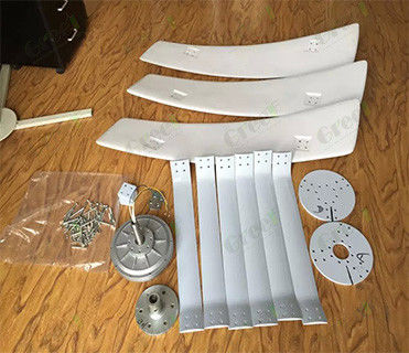 24-380Vac tùy chọn Voltage Turbine định hướng dọc cho tốc độ gió cắt 3 M/s